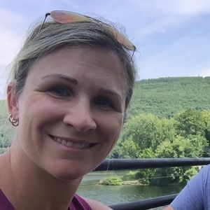 Meet your Posher, Christina